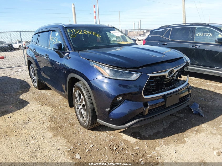 2021 Toyota Highlander VIN 5TDHBRCH0MS518244 IAAI salvage auction — FRONT END, Salvage Title, sold $12,750 on 2026-07-15 (photo 1)