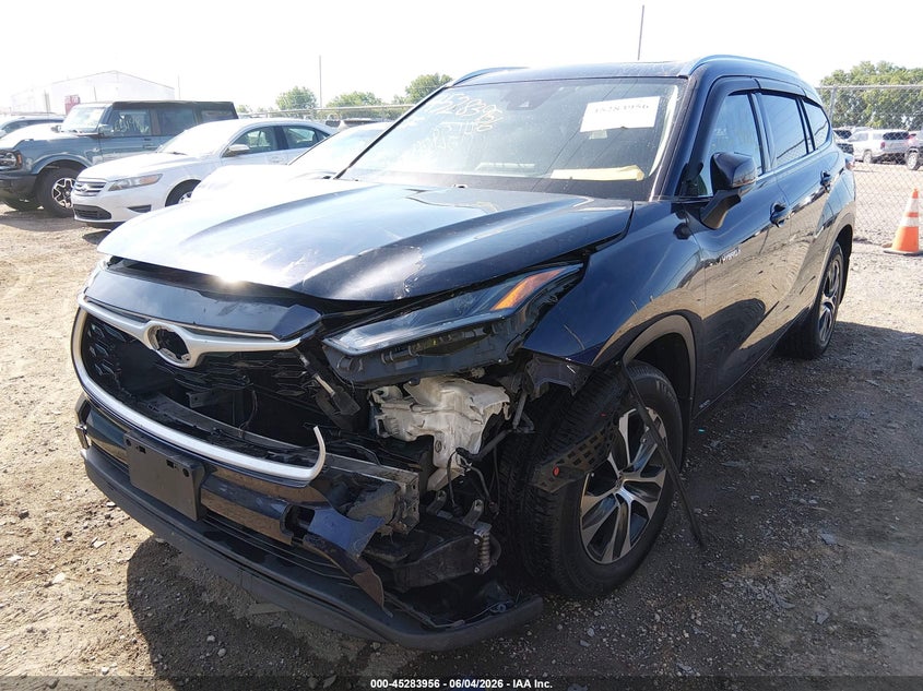 2021 Toyota Highlander VIN 5TDHBRCH0MS518244 IAAI salvage auction — FRONT END, Salvage Title, sold $12,750 on 2026-07-15 (photo 6)