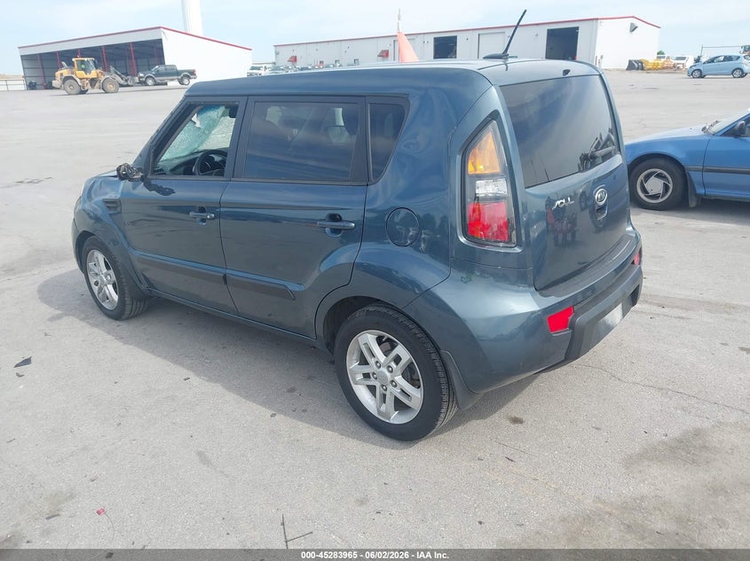 2011 Kia Soul VIN KNDJT2A28B7203655 IAAI salvage auction — LEFT FRONT, Salvage (Iowa), sold $650 on 2026-07-14 (photo 3)