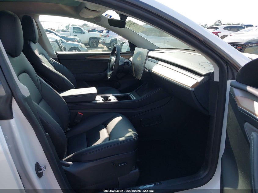 2024 Tesla Model y VIN 7SAYGDED1RF047606 IAAI salvage auction — FRONT END, Original (Texas), sold $12,500 on 2026-08-27 (photo 5)