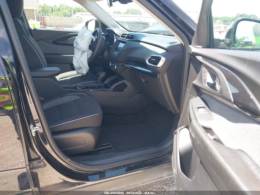 2023 Chevrolet Trailblazer VIN KL79MPS24PB098187 IAAI salvage auction — FRONT END, Salvage Title, sold $1,050 on 2026-07-30 (photo 5)