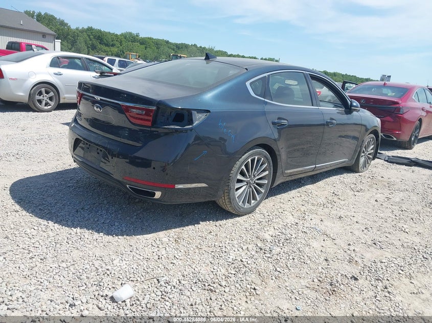 2018 Kia Cadenza VIN KNALC4J1XJ5098099 IAAI salvage auction — REAR END, Salvage (Ohio), sold $2,200 on 2026-07-29 (photo 4)