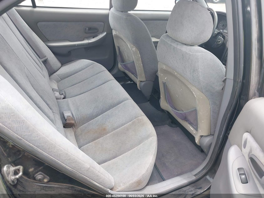 2004 Hyundai Elantra VIN KMHDN46D34U755545 IAAI salvage auction — NORMAL WEAR, Clear (Michigan), sold $275 on 2026-07-30 (photo 8)