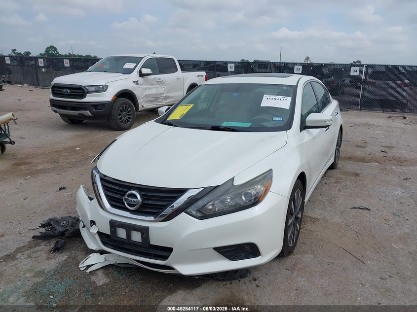2018 Nissan Altima VIN 1N4AL3AP6JC136485 IAAI salvage auction — RIGHT SIDE, Salvage Title, sold $3,450 on 2026-07-28 (photo 2)