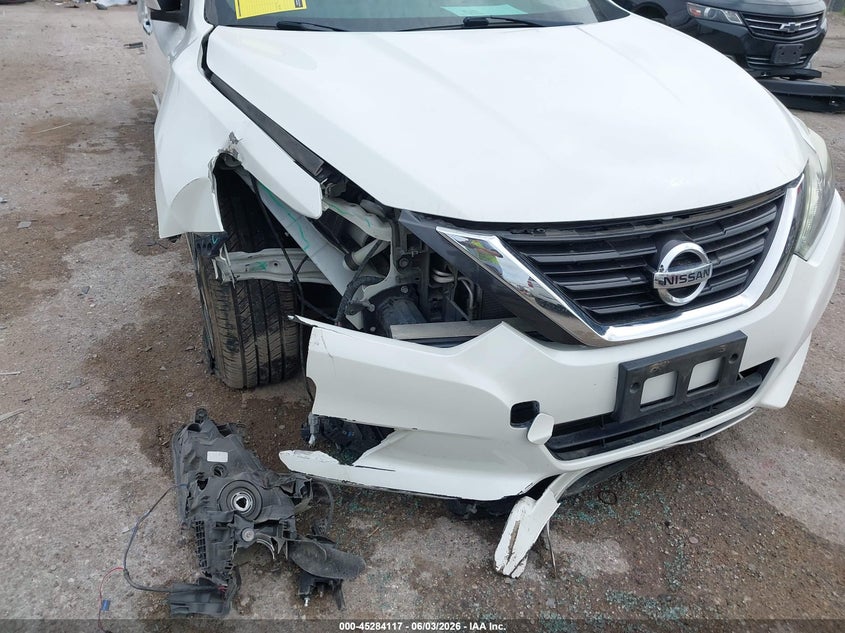 2018 Nissan Altima VIN 1N4AL3AP6JC136485 IAAI salvage auction — RIGHT SIDE, Salvage Title, sold $3,450 on 2026-07-28 (photo 6)