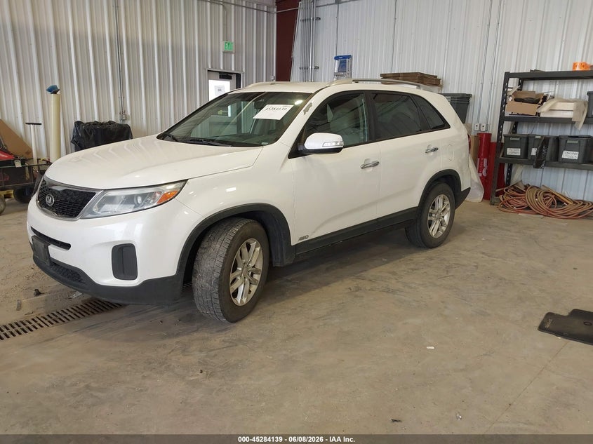 2015 Kia Sorento VIN 5XYKTDA73FG595156 IAAI salvage auction — NORMAL WEAR, Clear (Utah), sold $675 on 2026-07-20 (photo 2)