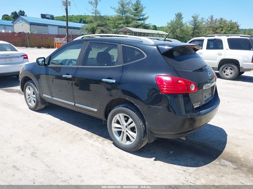2015 Nissan Rogue VIN JN8AS5MV6FW768559 IAAI salvage auction — SIDE, Salvage Title, sold $500 on 2026-07-22 (photo 3)