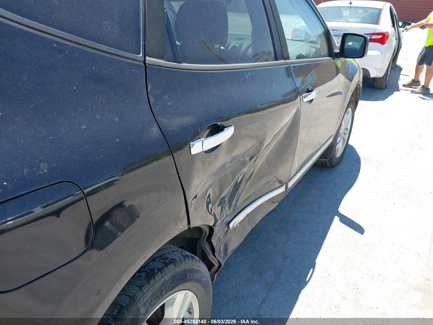 2015 Nissan Rogue VIN JN8AS5MV6FW768559 IAAI salvage auction — SIDE, Salvage Title, sold $500 on 2026-07-22 (photo 6)