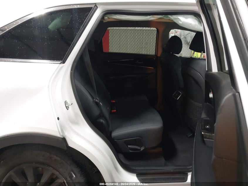 2019 Kia Sorento VIN 5XYPGDA36KG433393 IAAI salvage auction — RIGHT REAR, Salvage Title, sold $3,150 on 2026-07-16 (photo 8)