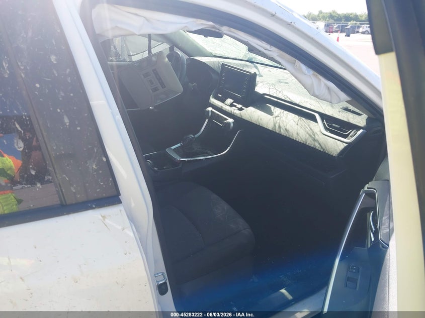 2021 Toyota Rav 4 VIN JTMRWRFV3MD125540 IAAI salvage auction — ROLLOVER, Salvage Title, sold $1,900 on 2026-07-16 (photo 5)