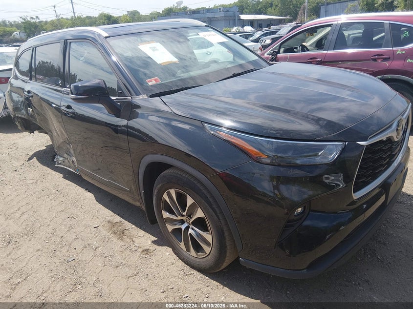 2022 Toyota Highlander VIN 5TDGZRBH9NS227056 IAAI salvage auction — REAR END, Salvage (Rhode Island), sold $9,900 on 2026-07-28 (photo 1)