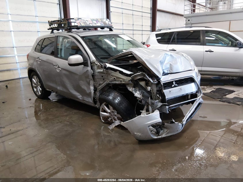 2015 Mitsubishi Outlander VIN 4A4AR3AU4FE062003 IAAI salvage auction — FRONT END, Salvage Title, sold $200 on 2026-07-10 (photo 1)
