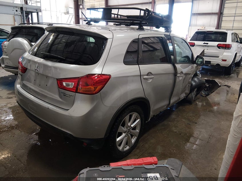 2015 Mitsubishi Outlander VIN 4A4AR3AU4FE062003 IAAI salvage auction — FRONT END, Salvage Title, sold $200 on 2026-07-10 (photo 4)