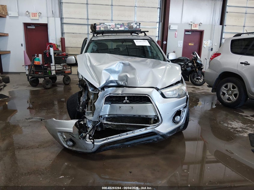 2015 Mitsubishi Outlander VIN 4A4AR3AU4FE062003 IAAI salvage auction — FRONT END, Salvage Title, sold $200 on 2026-07-10 (photo 6)