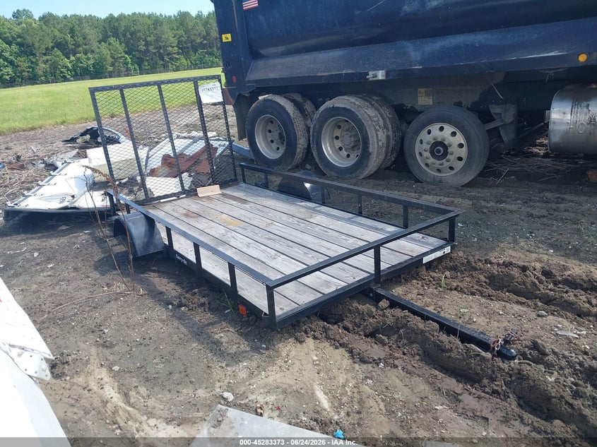 2023 Utility trailer mfg Other VIN 4YMBU1013PG055343 IAAI salvage auction — SIDE, Bos Undocumented Trailer (South Carolina), sold $400 on 2026-07-07 (photo 1)