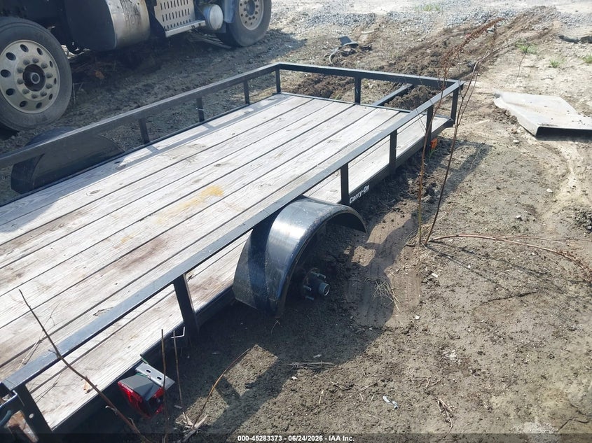 2023 Utility trailer mfg Other VIN 4YMBU1013PG055343 IAAI salvage auction — SIDE, Bos Undocumented Trailer (South Carolina), sold $400 on 2026-07-07 (photo 6)