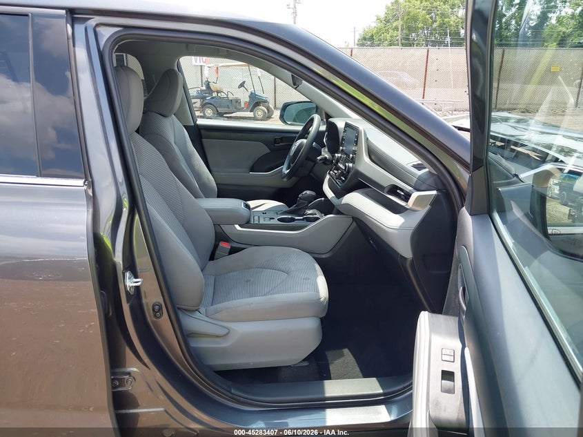 2022 Toyota Highlander VIN 5TDCZRAH2NS118874 IAAI salvage auction — FRONT END, Salvage Title, sold $9,400 on 2026-07-23 (photo 5)