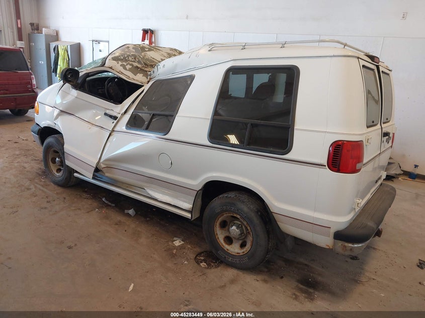 1998 Dodge Ram van VIN 2B6HB11X6WK124445 IAAI salvage auction — STORM DAMAGE, Scrap (Michigan), sold $275 on 2026-07-07 (photo 3)