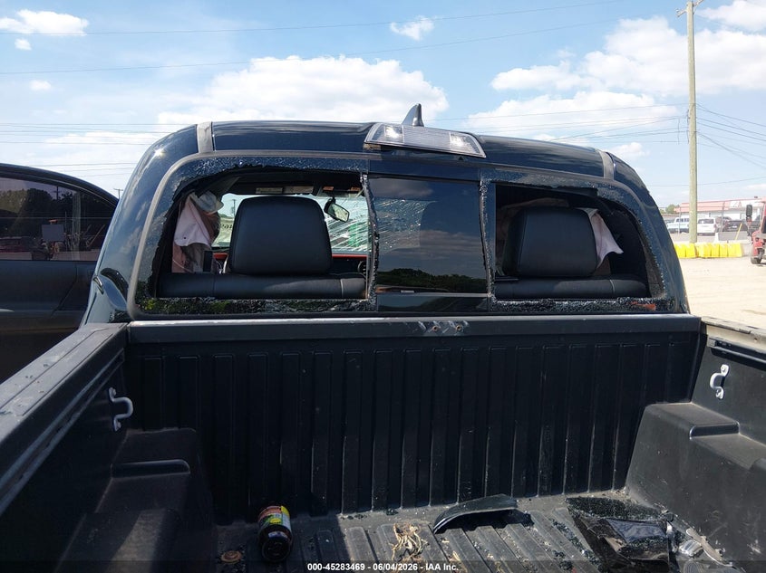 2017 Toyota Tacoma VIN 5TFCZ5AN1HX075593 IAAI salvage auction — ALL OVER, Salvage Title, sold $6,600 on 2026-07-23 (photo 6)