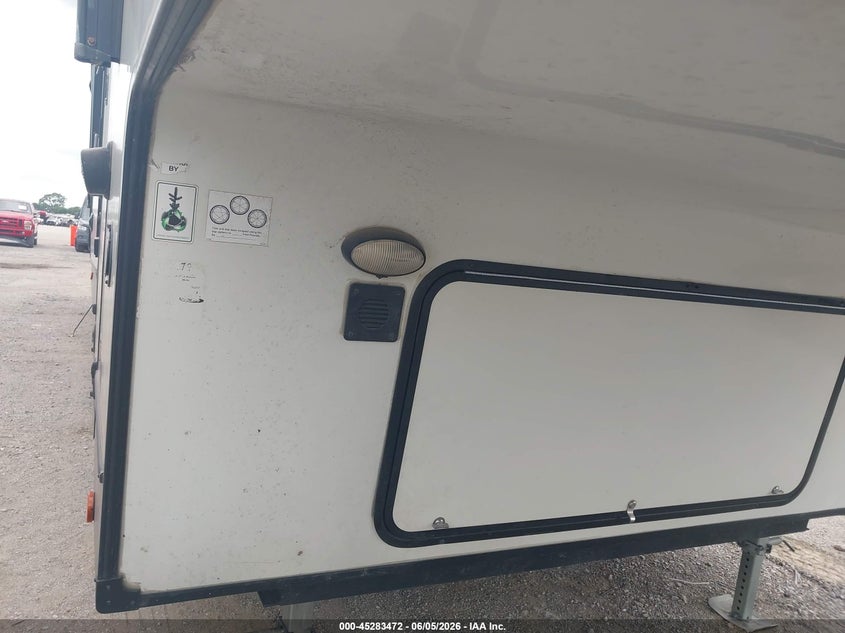 2022 Wildwood Other VIN 4X4FWBN21NV707479 IAAI salvage auction — WATER/FLOOD, Salvage (Texas), sold $8,850 on 2026-08-04 (photo 2)