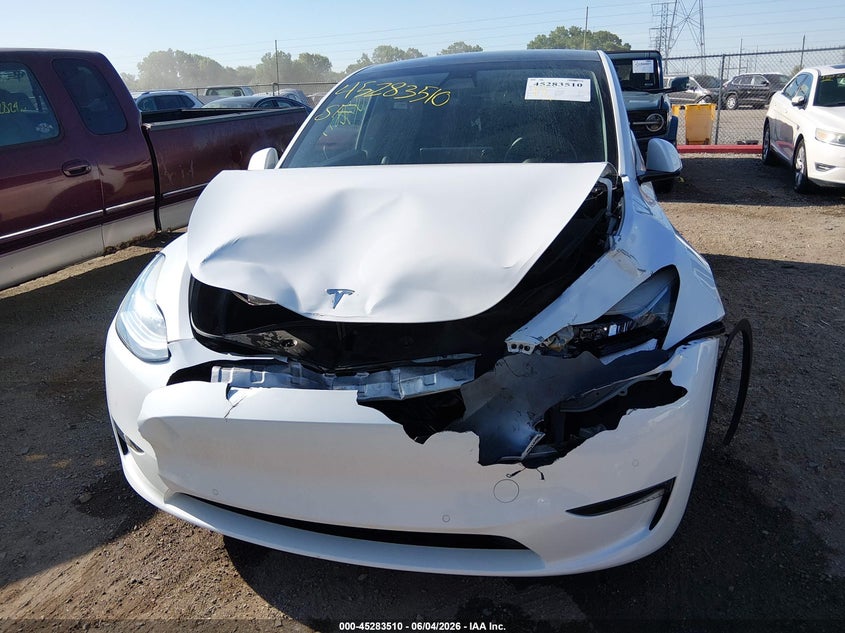 2021 Tesla Model y VIN 5YJYGDEE5MF208246 IAAI salvage auction — FRONT END, Salvage Title, sold $10,400 on 2026-07-29 (photo 6)