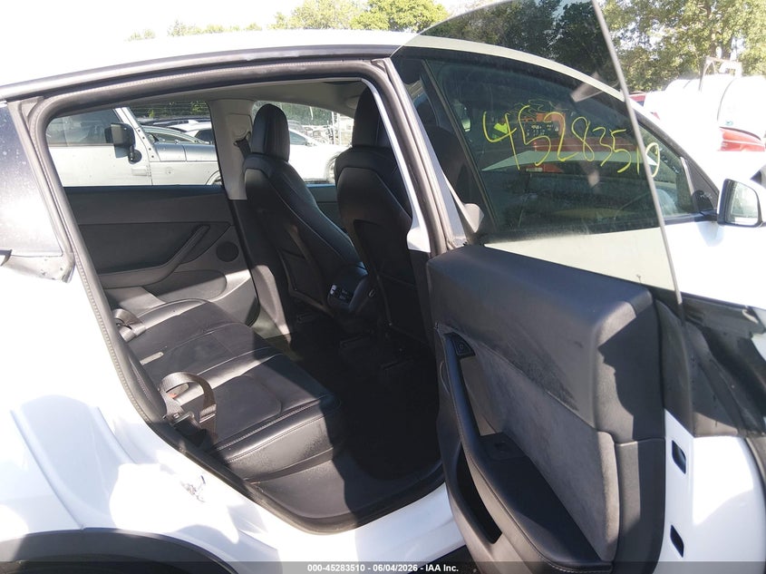 2021 Tesla Model y VIN 5YJYGDEE5MF208246 IAAI salvage auction — FRONT END, Salvage Title, sold $10,400 on 2026-07-29 (photo 8)