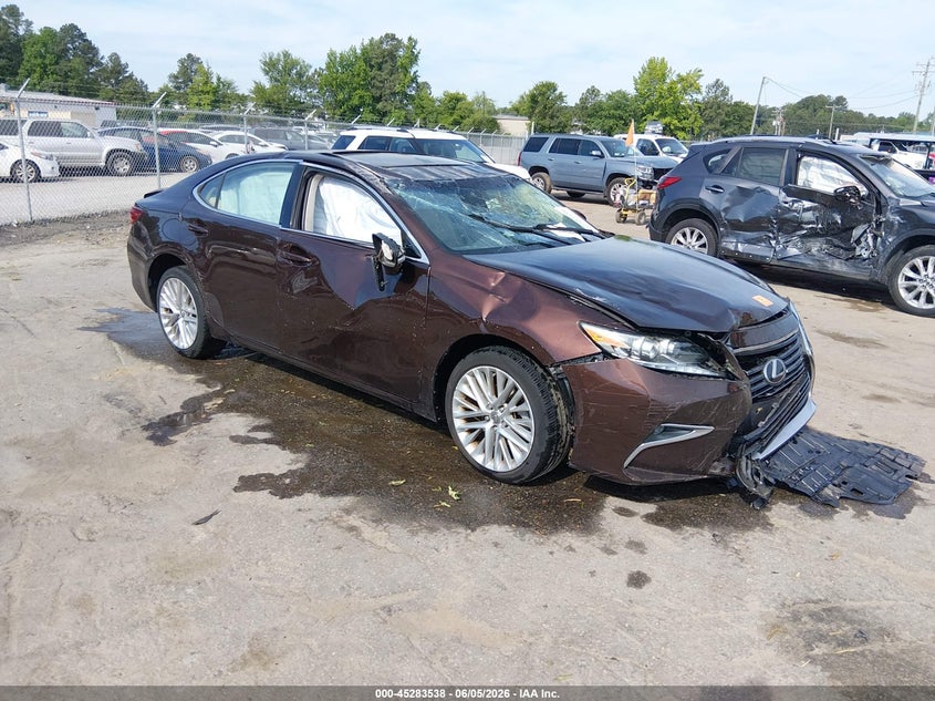 2016 Lexus ES VIN JTHBK1GG0G2213152 IAAI salvage auction — ROLLOVER, Salvage Title, sold $1,650 on 2026-07-10 (photo 1)
