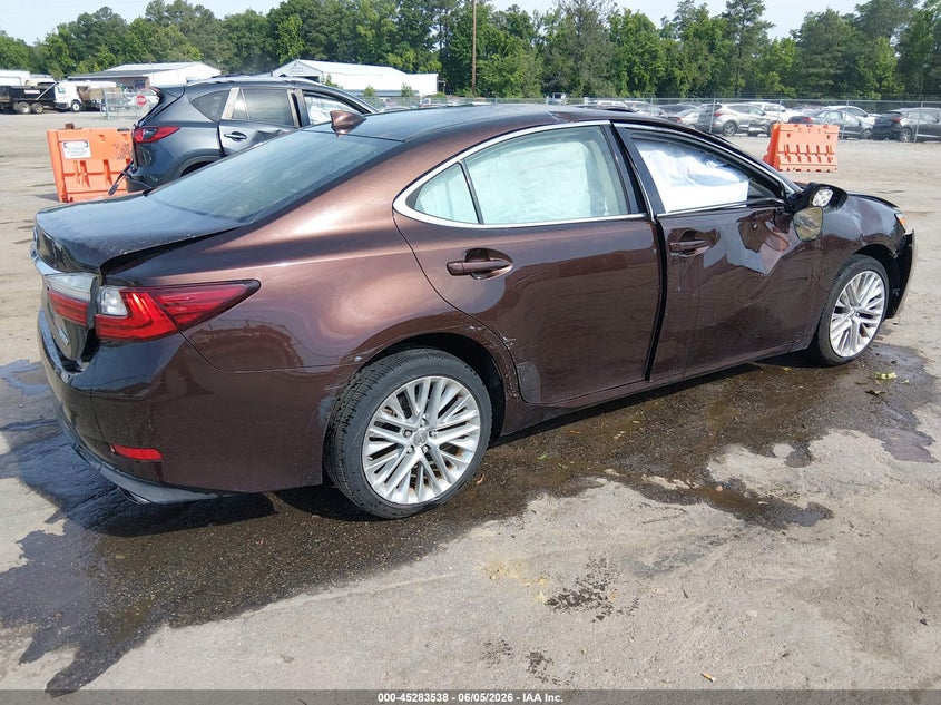 2016 Lexus ES VIN JTHBK1GG0G2213152 IAAI salvage auction — ROLLOVER, Salvage Title, sold $1,650 on 2026-07-10 (photo 4)