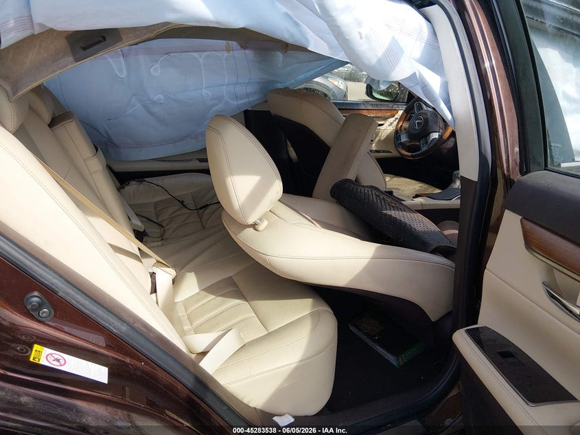 2016 Lexus ES VIN JTHBK1GG0G2213152 IAAI salvage auction — ROLLOVER, Salvage Title, sold $1,650 on 2026-07-10 (photo 8)