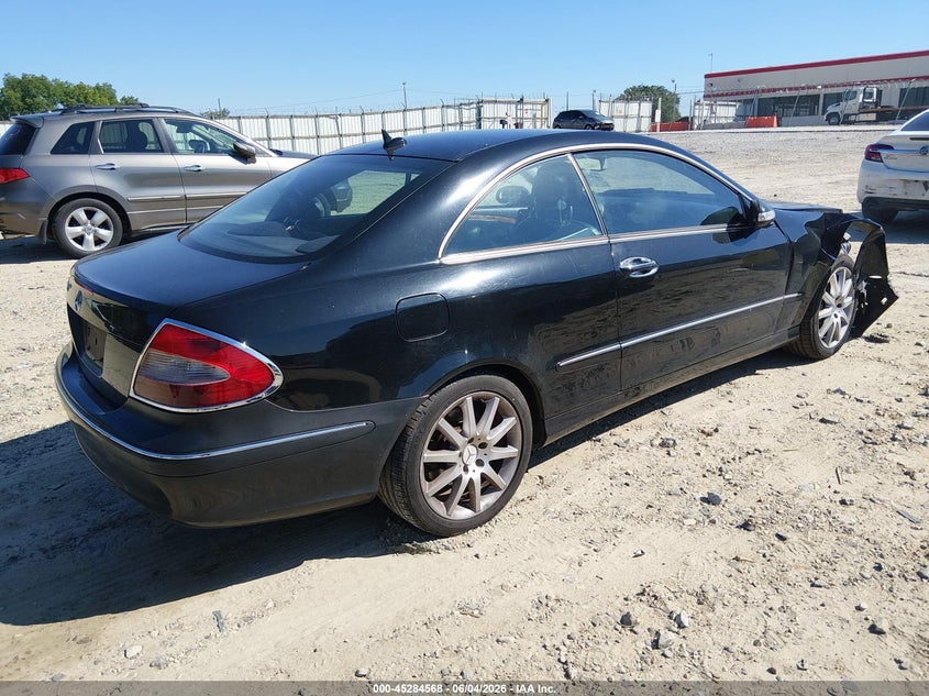 2007 Mercedes-benz Clk-class VIN WDBTJ56H57F223869 IAAI salvage auction — RIGHT FRONT, Salvage (Georgia), sold $575 on 2026-08-20 (photo 4)