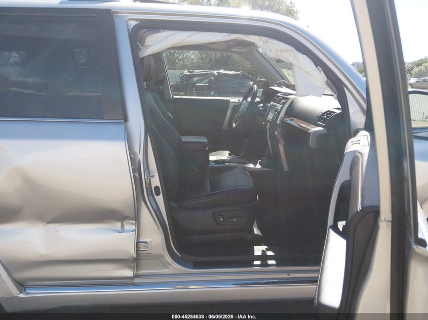 2017 Toyota 4runner VIN JTEBU5JR8H5454935 IAAI salvage auction — LEFT & RIGHT, Salvage Title, sold $8,550 on 2026-07-15 (photo 5)