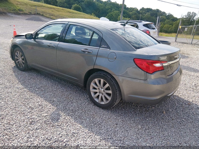 2013 Chrysler 200 VIN 1C3CCBBB7DN602227 IAAI salvage auction — FRONT END, Salvage Title, sold $200 on 2026-07-12 (photo 3)