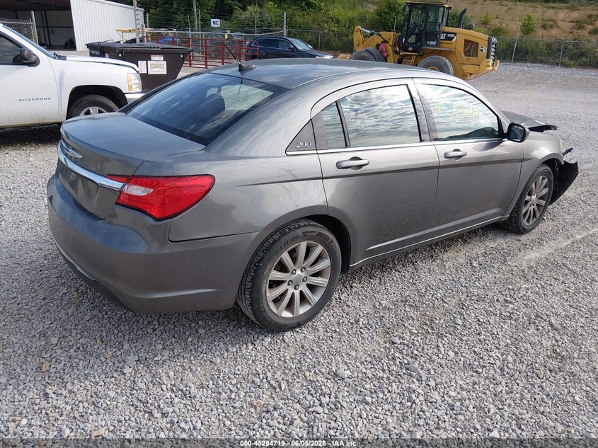 2013 Chrysler 200 VIN 1C3CCBBB7DN602227 IAAI salvage auction — FRONT END, Salvage Title, sold $200 on 2026-07-12 (photo 4)