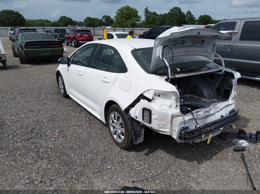 2023 Toyota Corolla VIN 5YFB4MDE2PP009650 IAAI salvage auction — FRONT & REAR, Salvage Title, sold $4,100 on 2026-07-29 (photo 3)