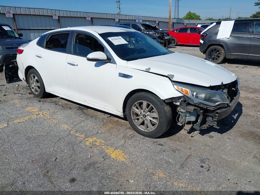 2016 Kia Optima VIN 5XXGT4L39GG053193 IAAI salvage auction — FRONT END, Salvage Title, sold $1,025 on 2026-07-08 (photo 1)