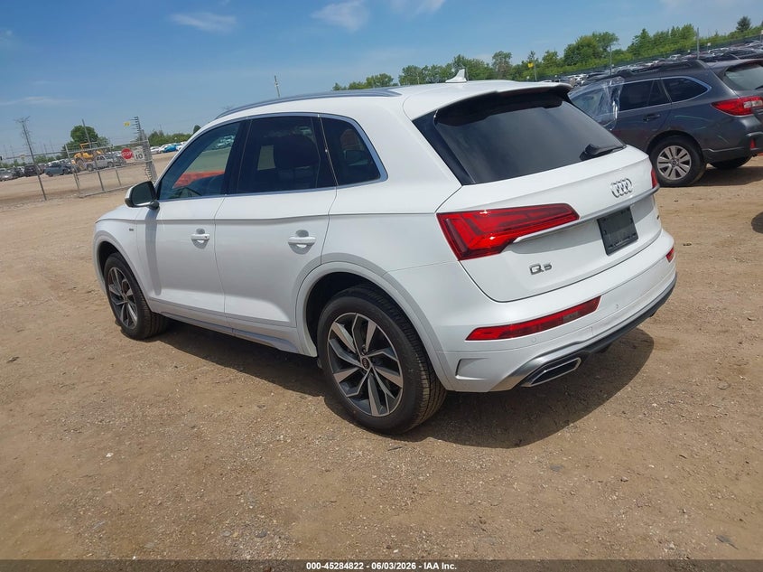 2022 Audi Q5 VIN WA1GAAFY9N2061819 IAAI salvage auction — RIGHT SIDE, Salvage (Illinois), sold $13,350 on 2026-07-08 (photo 3)