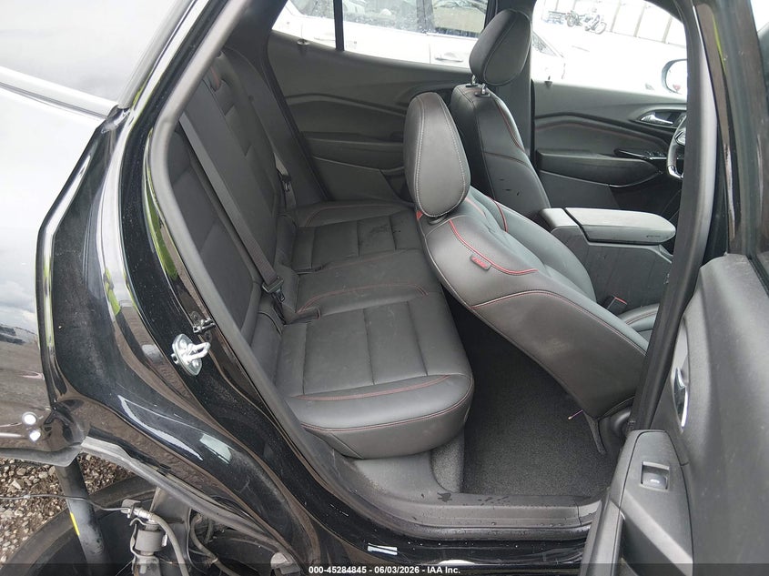 2025 Chevrolet Trax VIN KL77LJEP7SC047817 IAAI salvage auction — RIGHT SIDE, Salvage Title, sold $6,900 on 2026-07-22 (photo 8)
