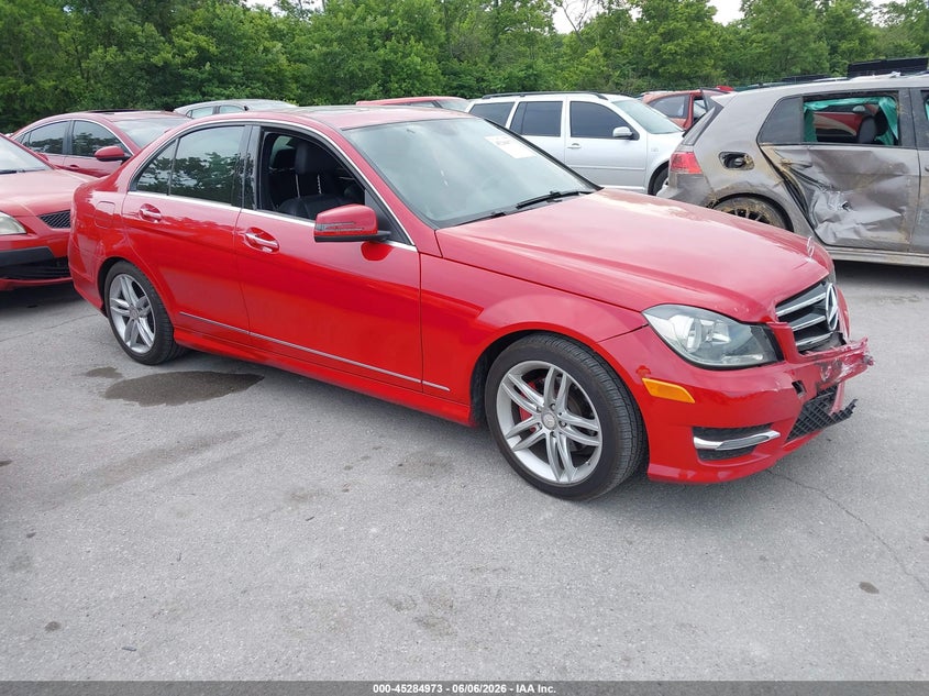 2014 Mercedes-benz C-klasse VIN WDDGF4HB6EA947075 IAAI salvage auction — FRONT END, Salvage Title, sold $2,800 on 2026-07-13 (photo 1)