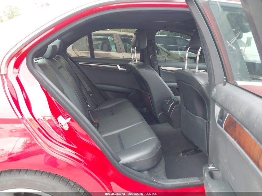 2014 Mercedes-benz C-klasse VIN WDDGF4HB6EA947075 IAAI salvage auction — FRONT END, Salvage Title, sold $2,800 on 2026-07-13 (photo 8)