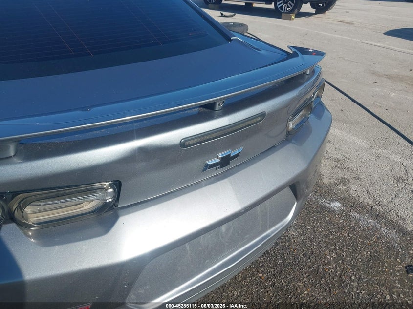 2019 Chevrolet Camaro VIN 1G1FH1R70K0131644 IAAI salvage auction — WATER/FLOOD, Salvage Title, sold $7,300 on 2026-07-28 (photo 6)