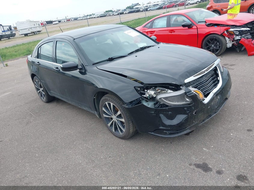 2013 Chrysler 200 VIN 1C3CCBBB3DN594823 IAAI salvage auction — FRONT END, Salvage Title, sold $300 on 2026-07-27 (photo 1)