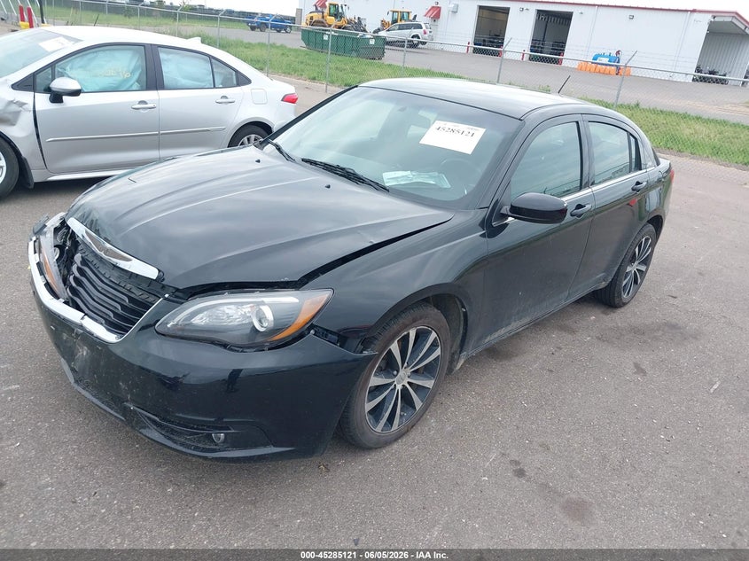 2013 Chrysler 200 VIN 1C3CCBBB3DN594823 IAAI salvage auction — FRONT END, Salvage Title, sold $300 on 2026-07-27 (photo 2)