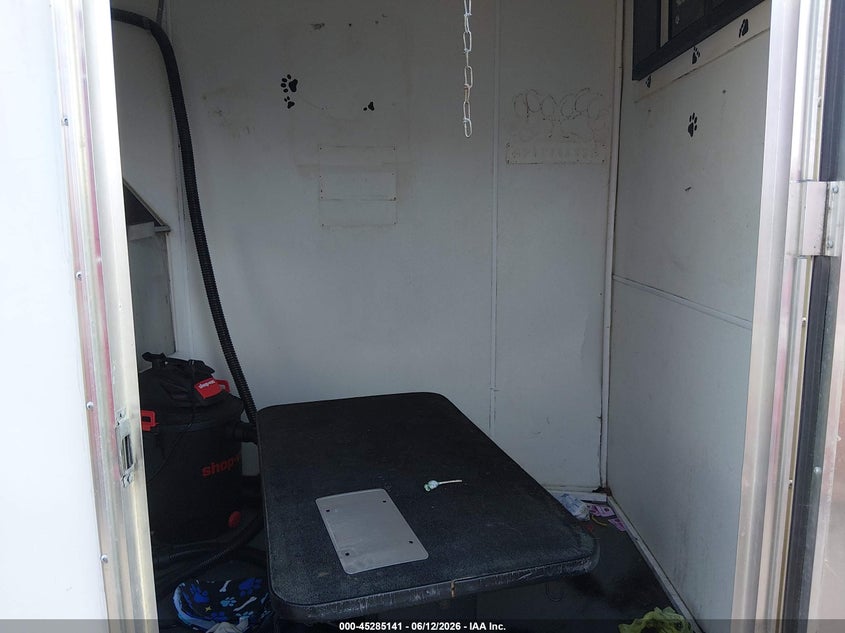 2023 Quality 10' cargo enclosed VIN 50ZBE1010PP044763 IAAI salvage auction — SIDE, Salvage (Texas), sold $600 on 2026-07-29 (photo 5)