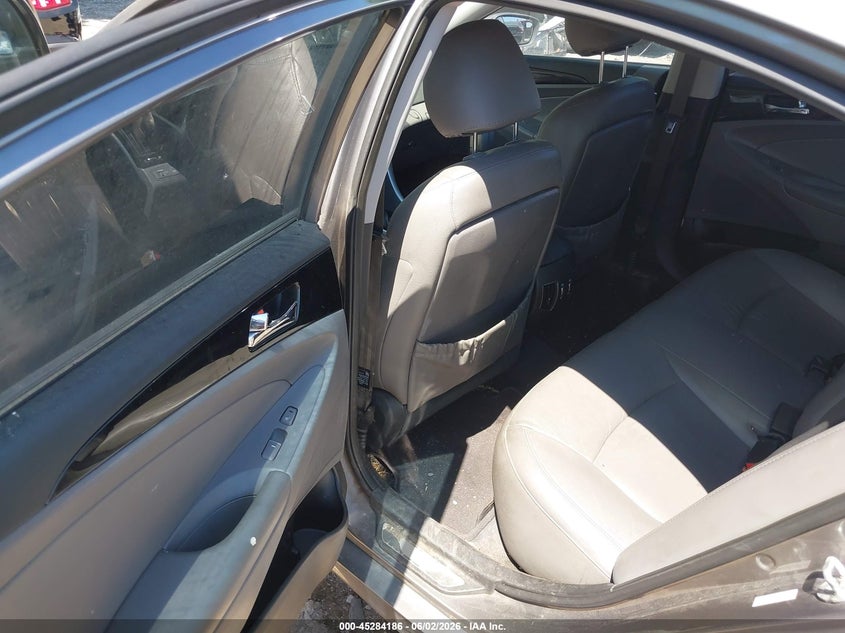 2011 Hyundai Sonata VIN 5NPEC4AC2BH159301 IAAI salvage auction — NORMAL WEAR, Clear (Indiana), sold $400 on 2026-07-15 (photo 8)