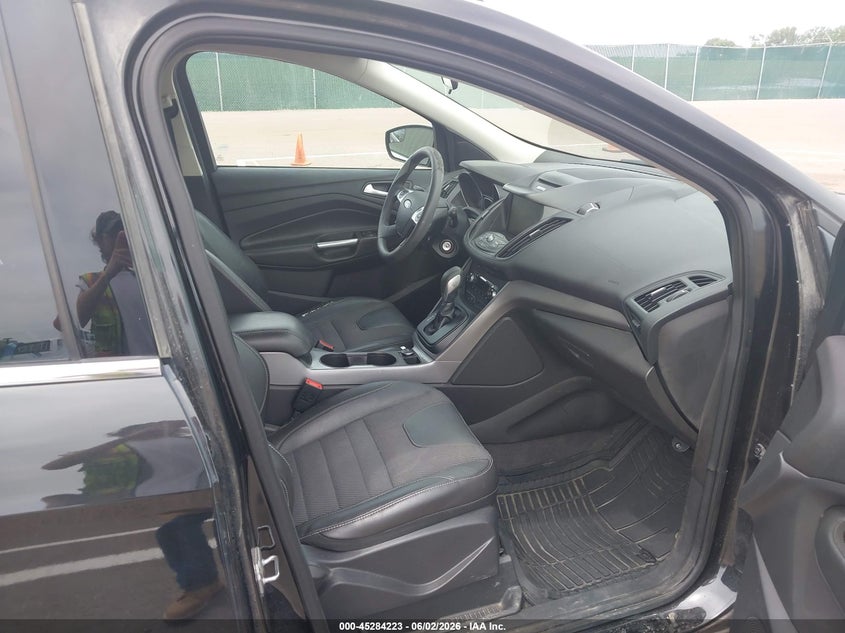 2014 Ford Escape VIN 1FMCU9G95EUD09145 IAAI salvage auction — RIGHT FRONT, Salvage Title, sold $1,100 on 2026-07-10 (photo 5)