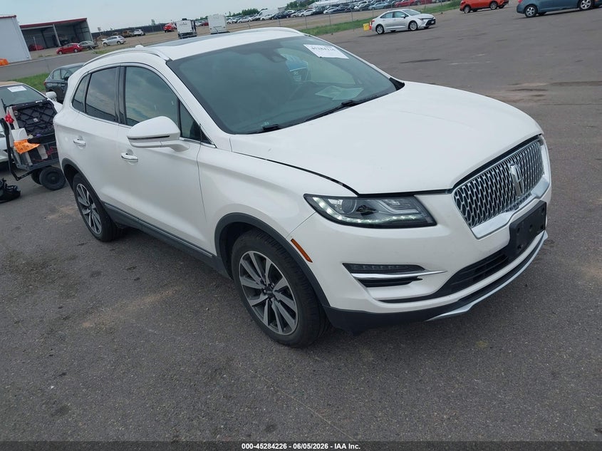 2019 Lincoln Mkc VIN 5LMCJ3D95KUL43041 IAAI salvage auction — HAIL, Salvage (Minnesota), sold $8,250 on 2026-08-17 (photo 1)