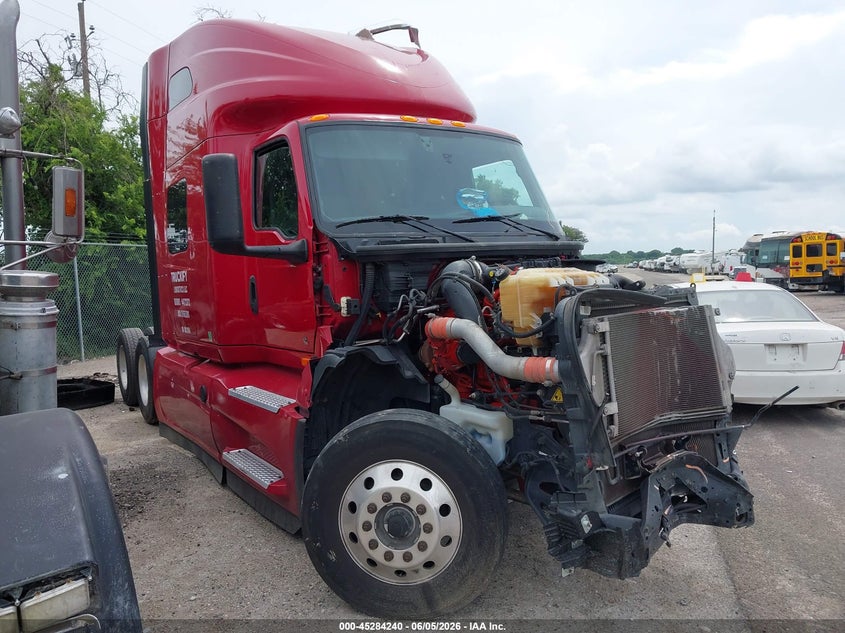 2022 International VIN 3HSDZAPR1NN211604 — IAAI salvage auction photo