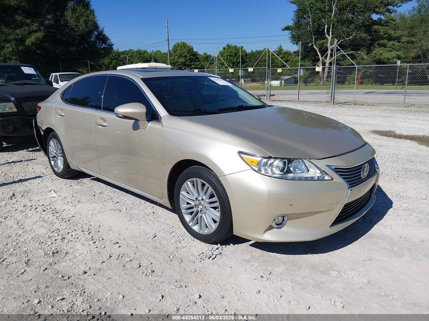 2015 Lexus ES VIN JTHBK1GG1F2201039 IAAI salvage auction — REAR END, Salvage Title, sold $3,750 on 2026-07-29 (photo 1)