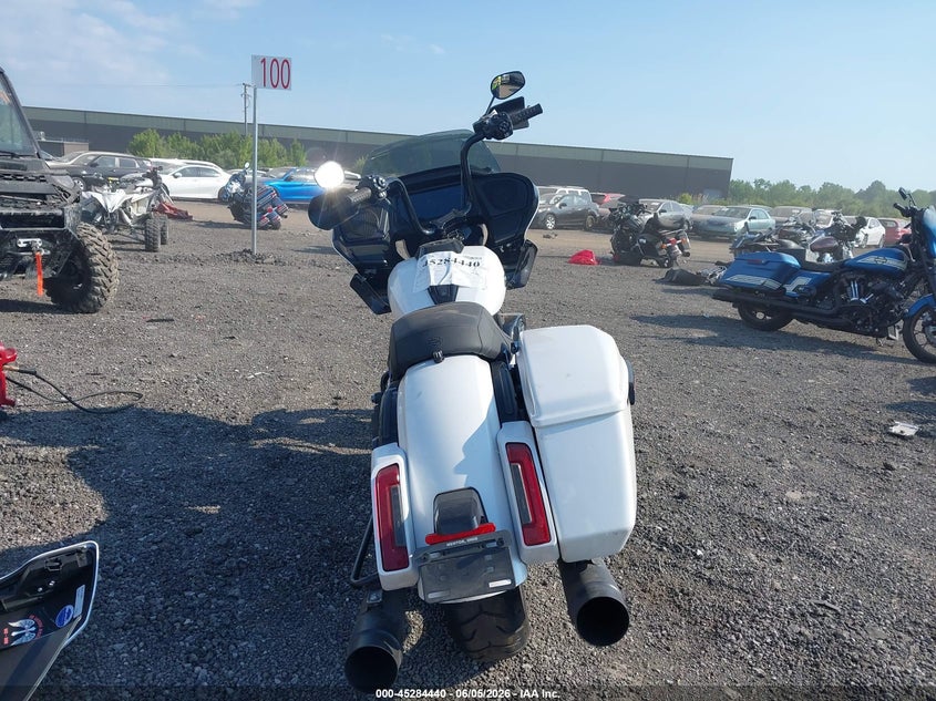 2024 Harley-davidson Road glide VIN 1HD1KH71XRB643743 IAAI salvage auction — SIDE, Salvage Title, sold $12,550 on 2026-07-14 (photo 6)
