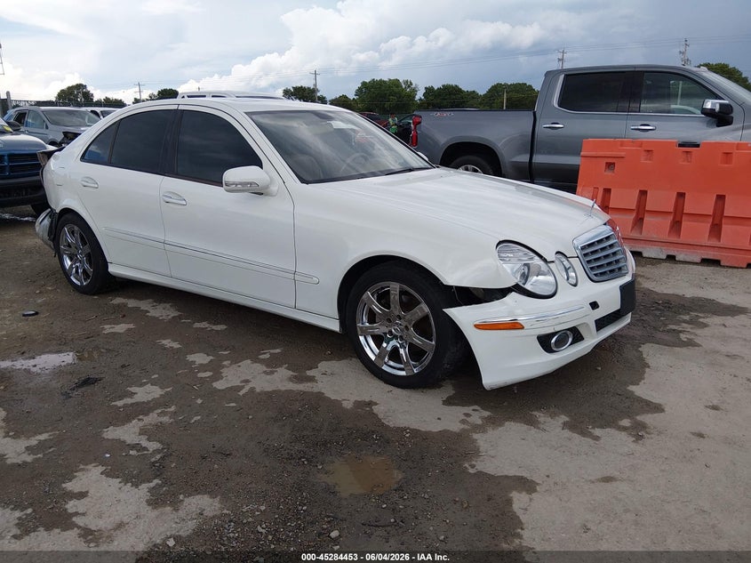 2007 Mercedes-benz E-klasse VIN WDBUF56X67A990947 IAAI salvage auction — REAR END, Salvage (Kansas), sold $600 on 2026-08-14 (photo 1)